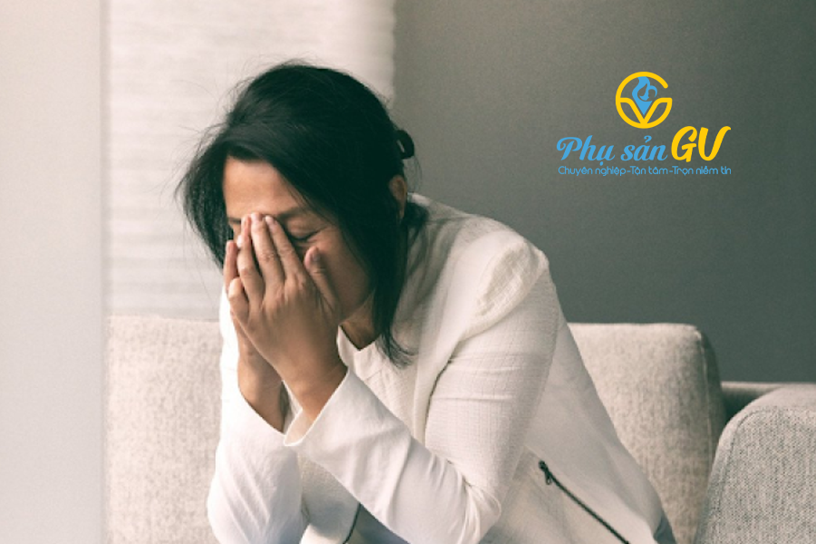 Tiền mãn kinh và mãn kinh là gì? Triệu chứng và nguyên nhân gây ra hiện tượng tiền mãn kinh và mãn kinh